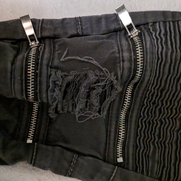 2 Pairs Moto Jogger Skinny Jeans - Grey and Camo - Picture 4 of 11